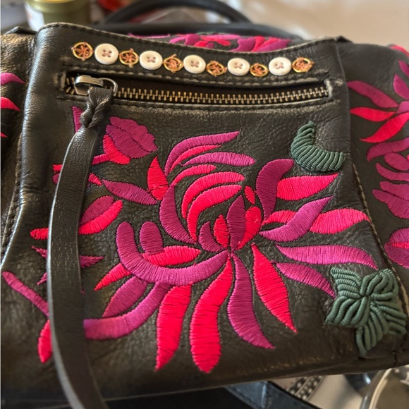 We The Free x The Falls Baby Emerson Tote Bag - EMBROIDERED DETAIL - GORGEOUS - Picture 9 of 11